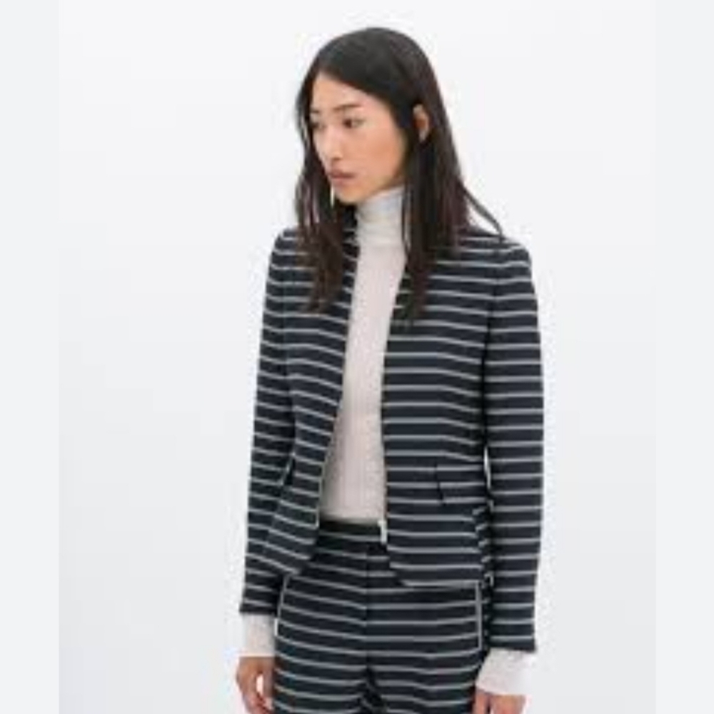 The limited NWT - Women Blazer - Size S